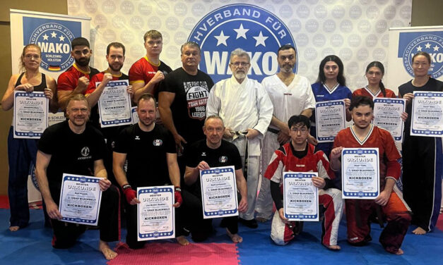 Erfolgreiche Schwarzgurtprüfung der WAKO Schleswig-Holstein in Kellinghusen